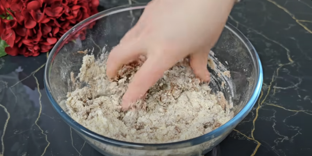 Půvabné kakaové šišky ze zakysané smetany, plněné sladkou ořechovou náplní a provoněné jemnou vanilkou - ideální pro každou příležitost