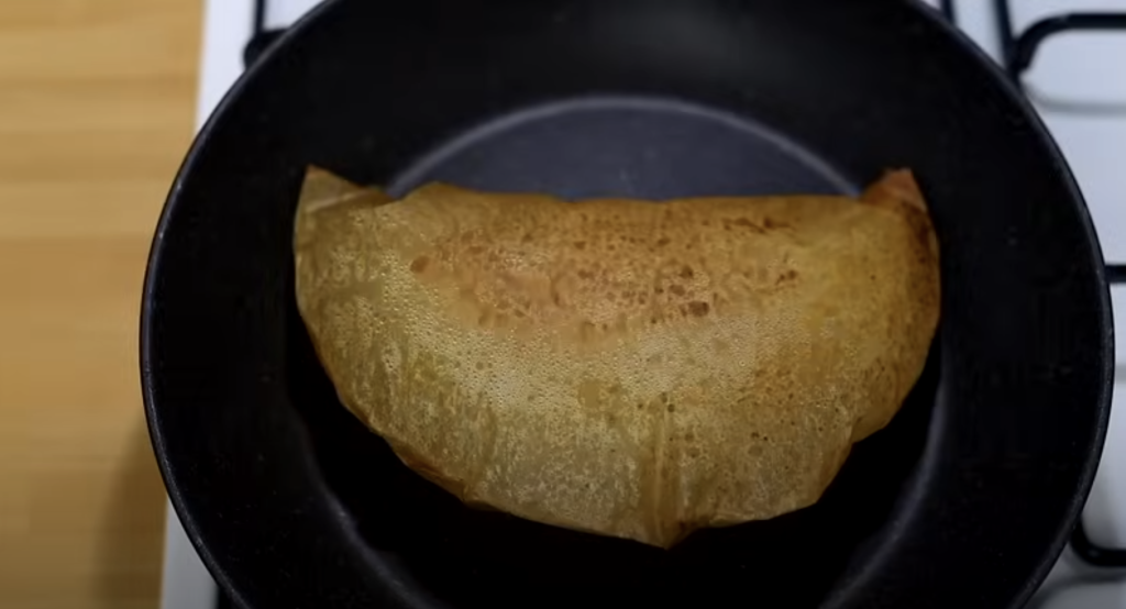 Kuřecí prso v pergamenu s mozzarellou a rajčaty - šťavnatý a voňavý pokrm