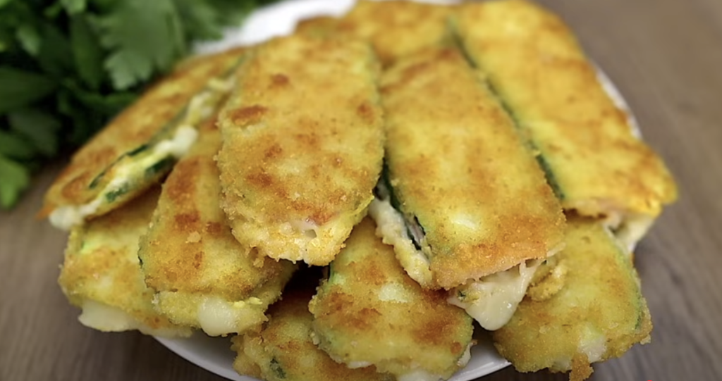 Cuketové sendviče se šunkou a sýrem - jednoduchý a chutný recept