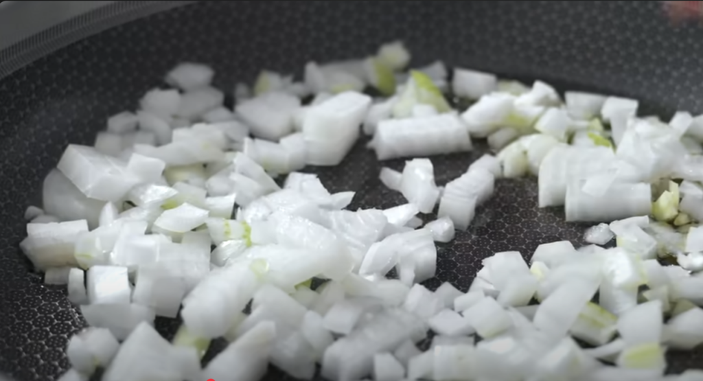 Dušená treska se zeleninou v jemné rajčatové omáčce s bylinkami - lahodné a lehké jídlo pro každou příležitost