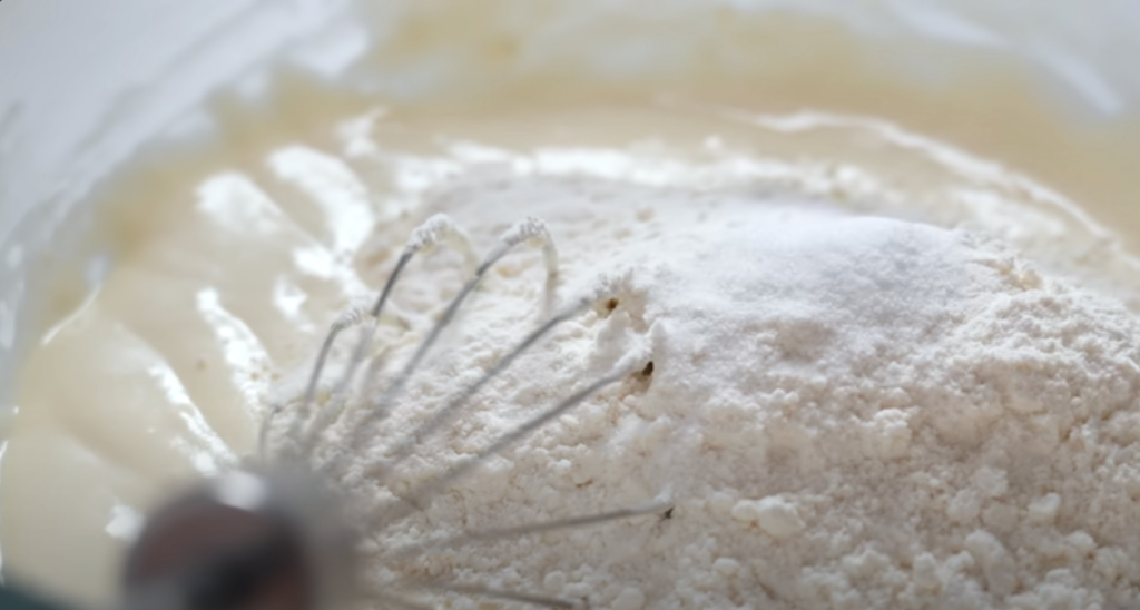 Nadýchané slané lívance se šunkou a jarní cibulkou - rychlá a chutná snídaně či večeře plná chutí