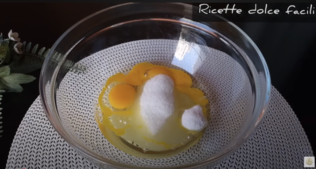 Šťavnatý broskvový koláč s drobenkou - jednoduchý a rychlý moučník pro každou příležitost