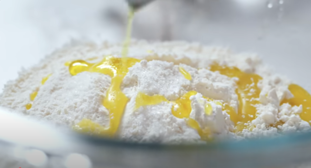 Domácí lavaš s tvarohovo-bylinkovou náplní z nekynutého těsta - lehký oběd, večeře nebo originální svačina