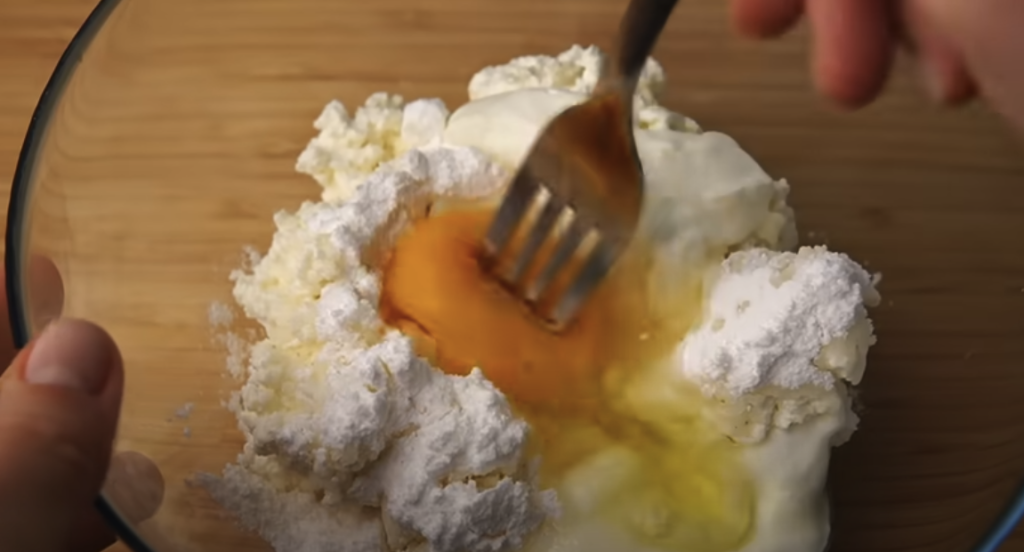 Dokonalý koláč s ricottou a čerstvými jahodami - lehký letní moučník plný jahodové chuti