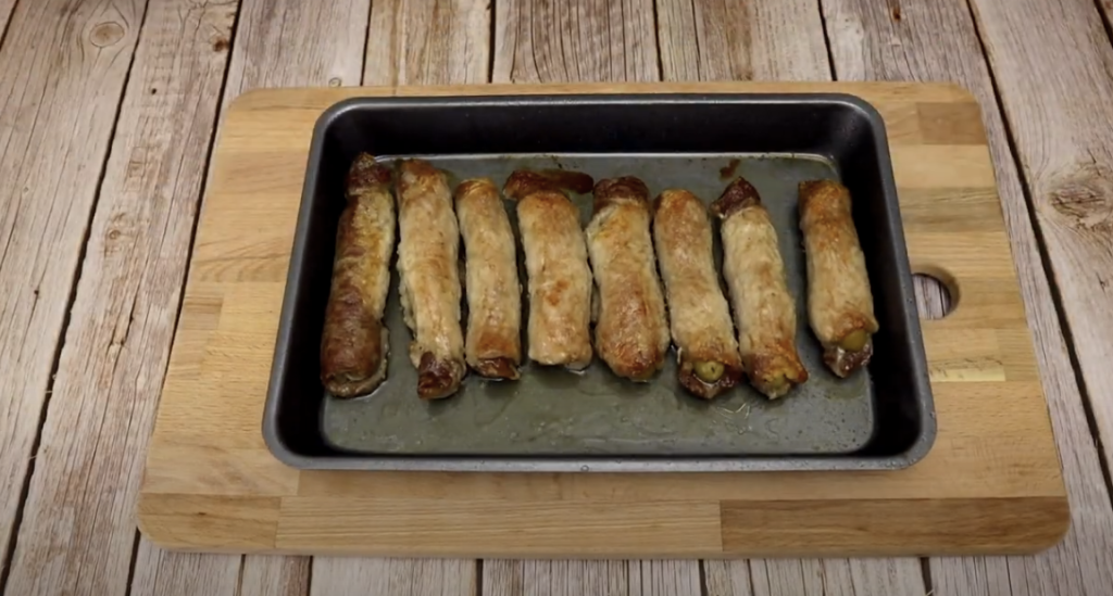 Vepřové závitky plněné zelenými olivami - jednoduchý a chutný recept na pečené maso