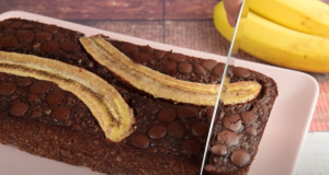 Zdravé mlsání – Připravte si tento banánový dort s ovesnými vločkami!