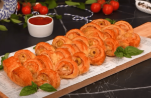 Nevíte co s listovým těstem? Připravte si tyto slané dvojité šneky!
