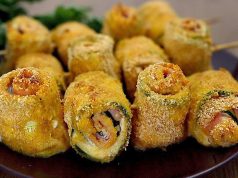 Cuketové roládky se sýrem Philadelphia a šunkou na špejli - rychlý a křupavý snack