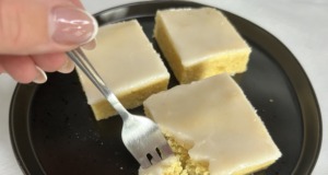 Letní citronové brownies – rychlý a snadný recept Letní citronové brownies - rychlý a snadný recept