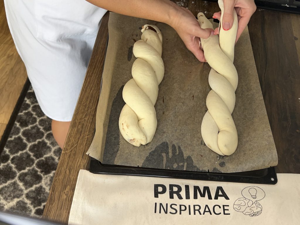 Čokoládový pudinkový závin