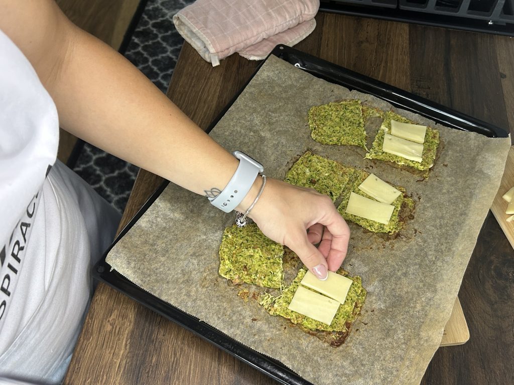 Cuketové toasty plněné sýrem