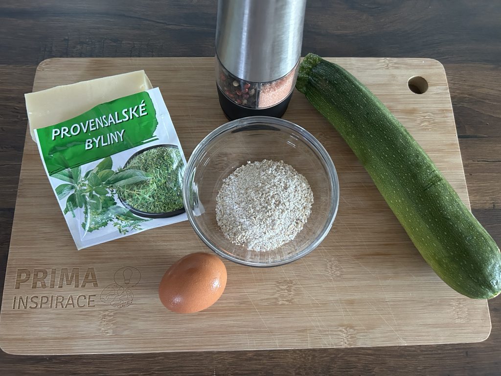 Cuketové toasty plněné sýrem