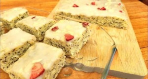 Cuketovo-mákový koláč s citronovou polevou – svěží a jednoduchý moučník Cuketovo-mákový koláč s citronovou polevou – svěží a jednoduchý moučník