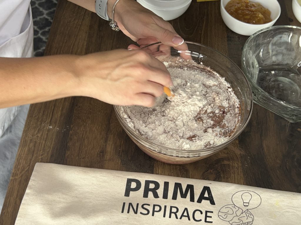 Hrnkový čokoládový koláč, který si bez debaty zamilujete