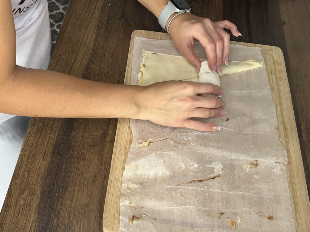 Jablečné croissanty z listového těsta s vanilkovým krémem