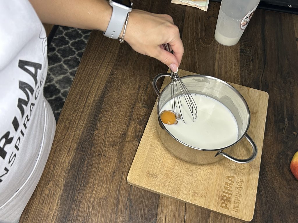 Jablečné croissanty z listového těsta s vanilkovým krémem