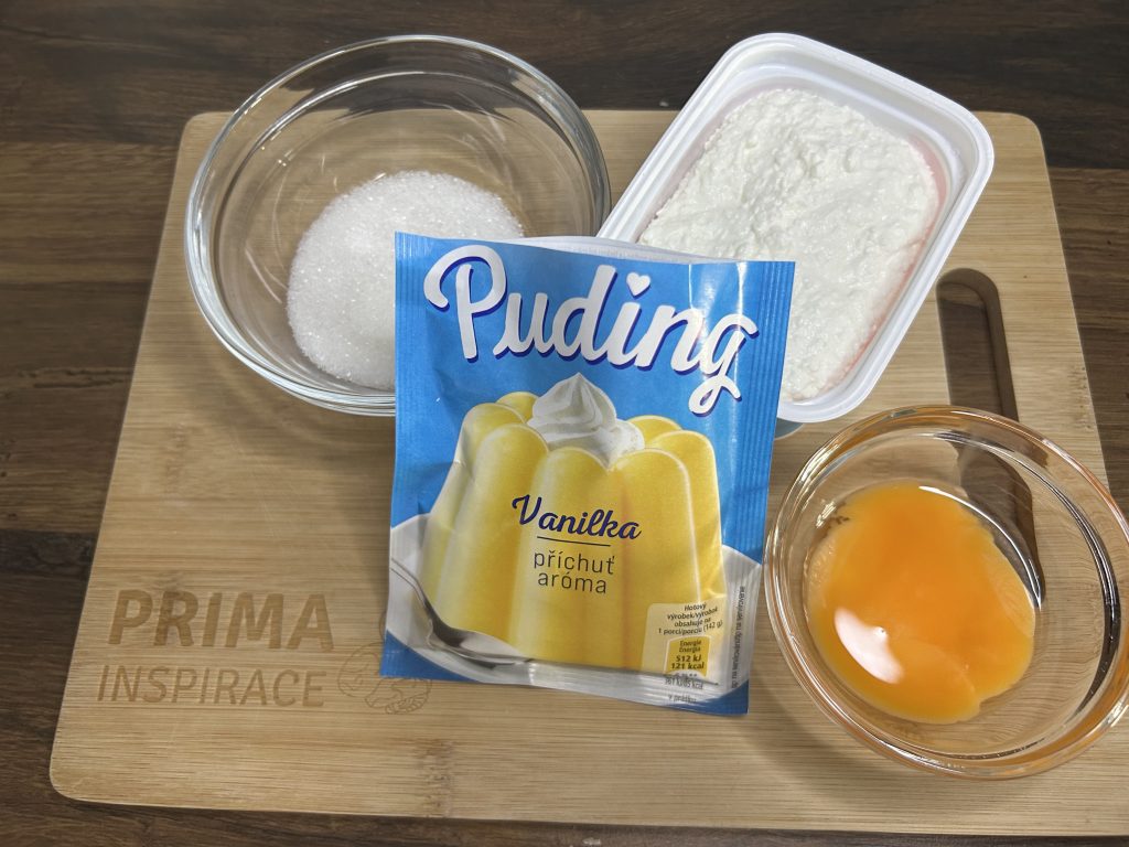 Jednoduché koláčky s tvarohem a marmeládou – bez dlouhého kynutí