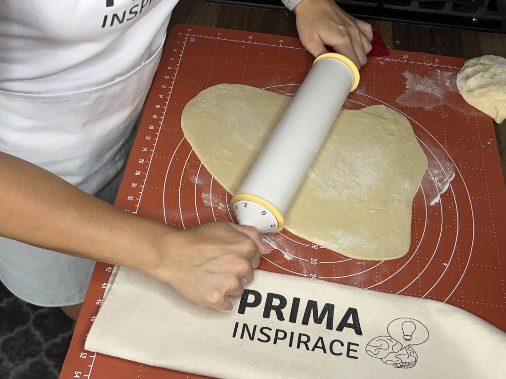 Jednoduché koláčky s tvarohem a marmeládou – bez dlouhého kynutí