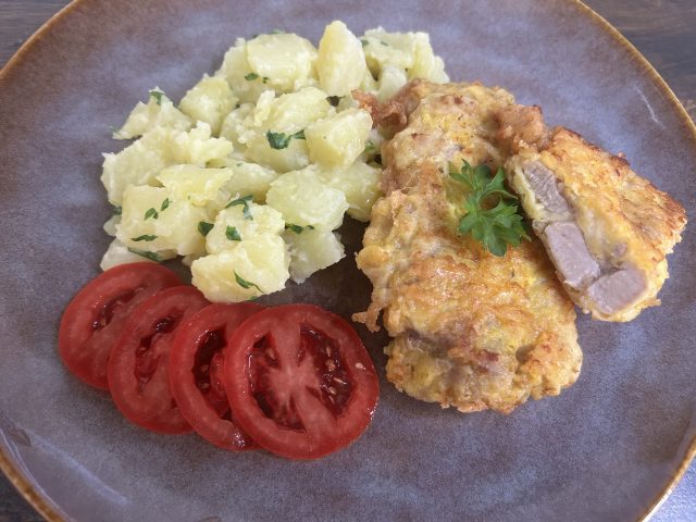 Krůtí maso v sýrovém obalu – křupavá klasika na pánvi