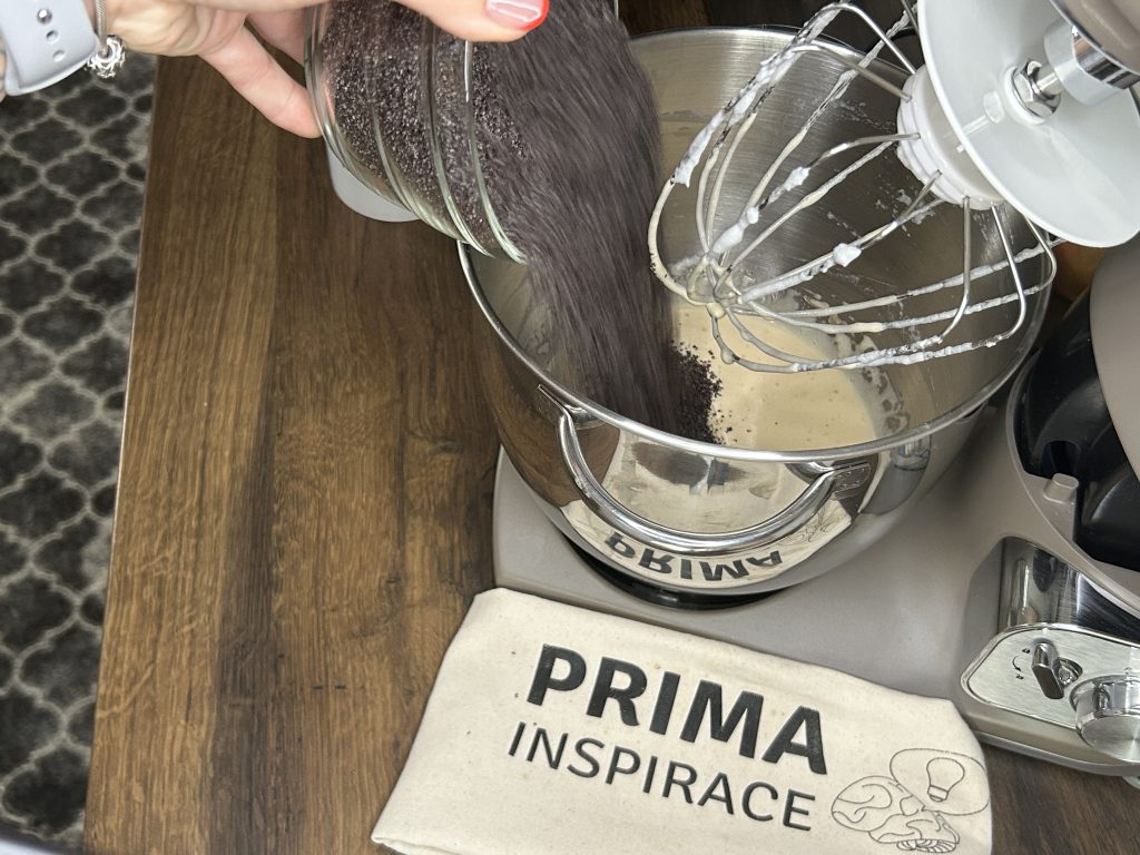 Zdravý makovo-jablečný koláč bez mouky