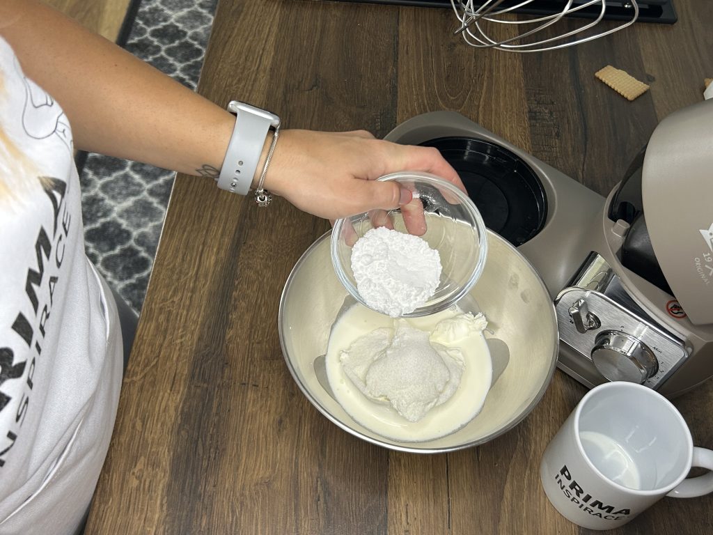 Nepečený malinový řez s mascarpone a želatinou
