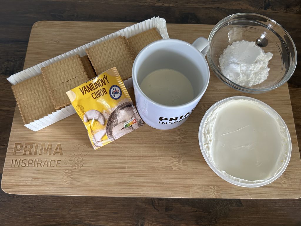 Nepečený malinový řez s mascarpone a želatinou
