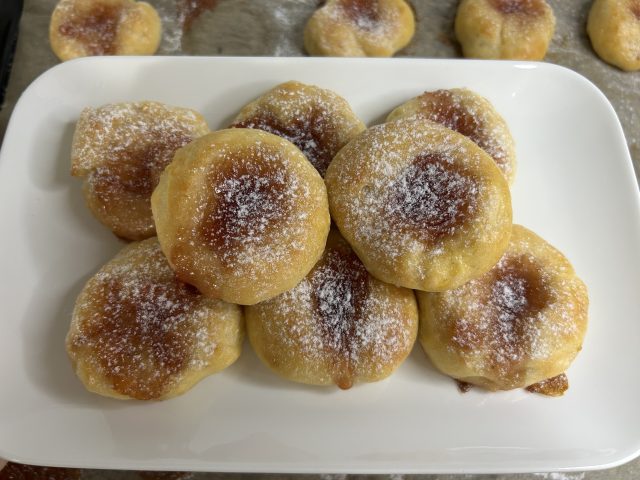 Rychlé tvarohové koláčky s marmeládou