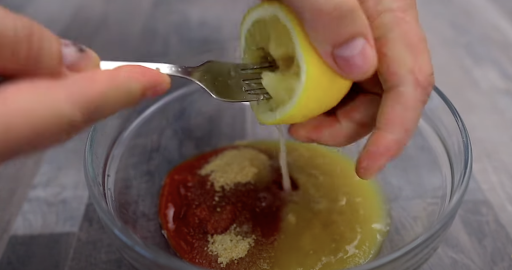 Šťavnatá vepřová žebírka s domácí BBQ marinádou - neodolatelná kombinace křehkého masa a karamelizované krusty