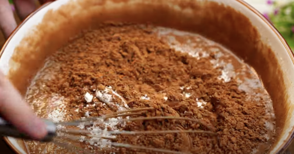 Elegantní čokoládové brownies - vláčný čokoládový dort s jemnou krustou a bohatou chutí