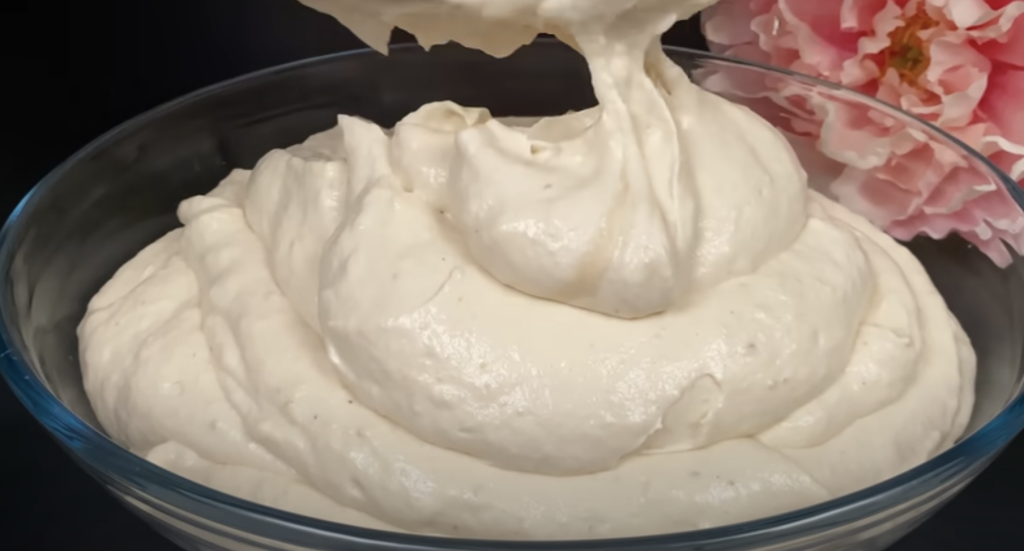 Domácí banánová zmrzlina bez zmrzlinovače – jednoduchý recept ze 3 ingrediencí