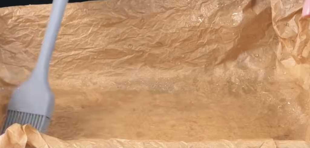 Jemný tvarohový koláč s ostružinami – nadýchaný letní dezert, který si zamilujete