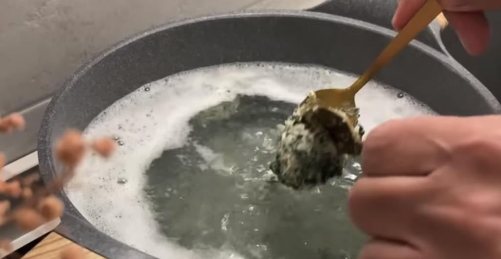 Špenátové gnocchi s ricottou, šalvějí a parmazánem – snadný italský recept