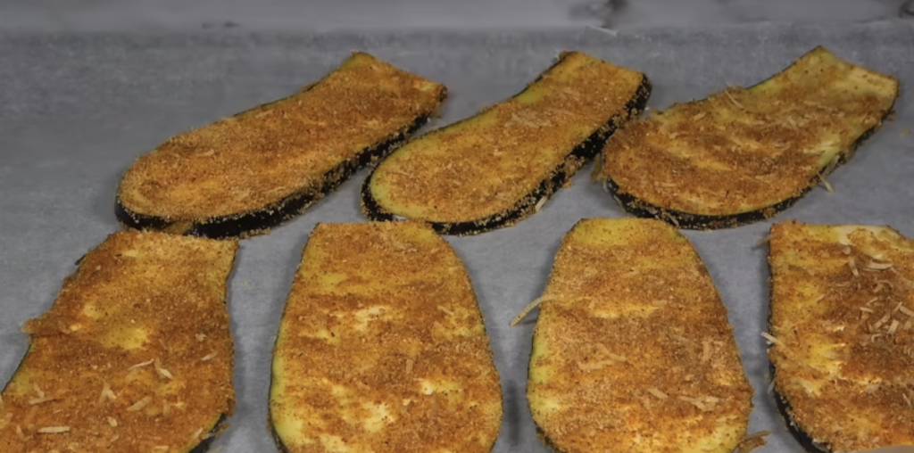 Pečené lilkové rolky s mozzarellou, šunkou a parmazánovou krustou