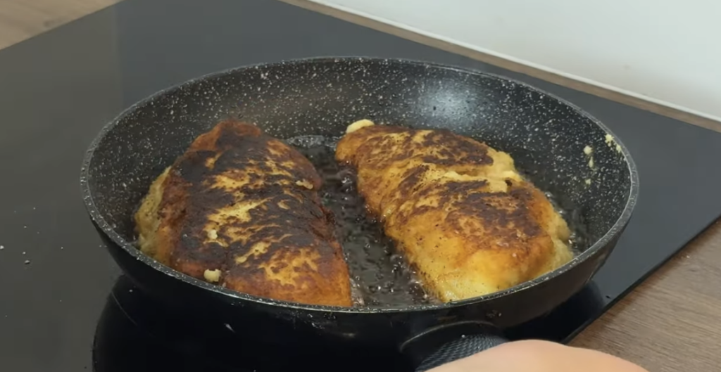 Křupavé bramborové kapsy plněné šťavnatou klobáskou a krémovou mozzarellou