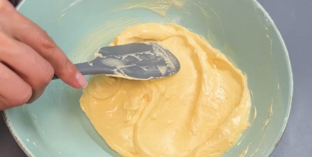 Jemné citronové koláčky s karamelovým kondenzovaným mlékem a kokosem - sladké a voňavé cukroví