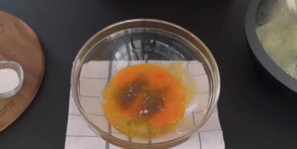 Pâine de dovlecei cu cartofi și parmezan de casă - instrucțiuni simple