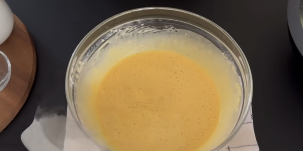 Pâine de dovlecei cu cartofi și parmezan de casă - instrucțiuni simple