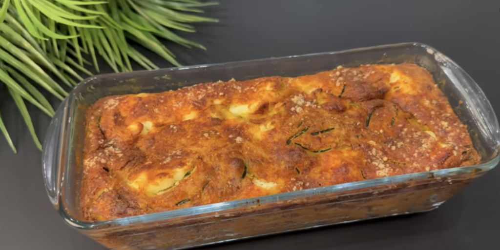 Pâine de dovlecei cu cartofi și parmezan de casă - instrucțiuni simple