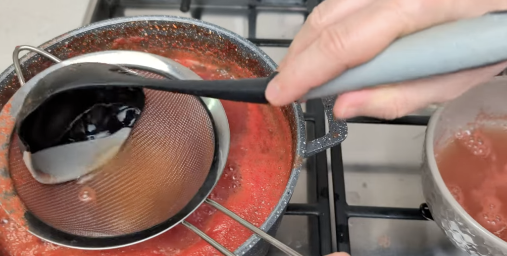 Domácí rajčatová pasta – rychlá metoda za 20 minut!