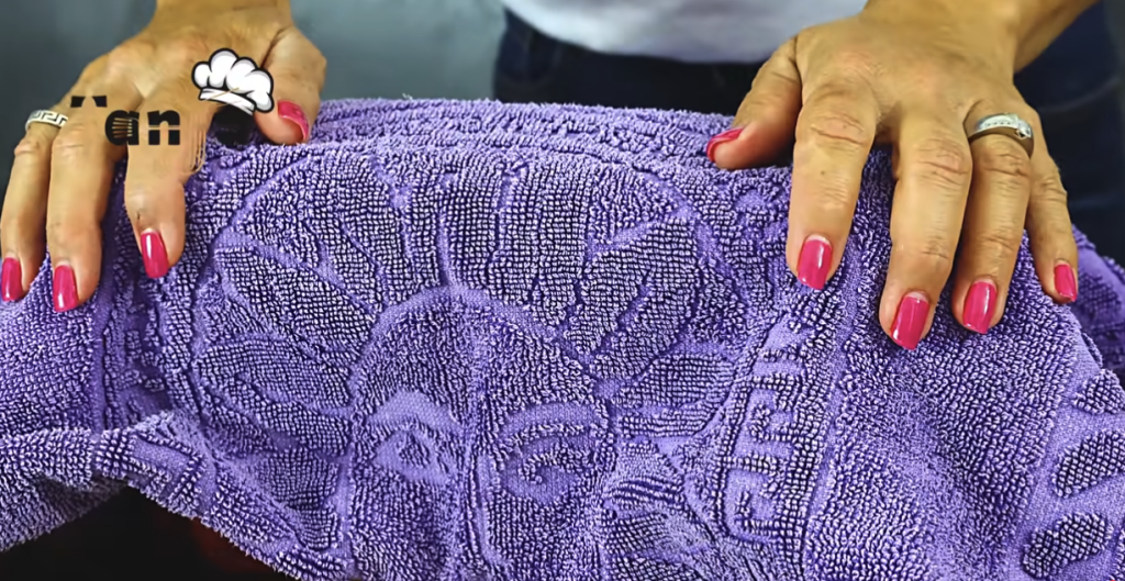 Zavařovaná rajčata ve sladkokyselém nálevu – jednoduchý recept krok za krokem