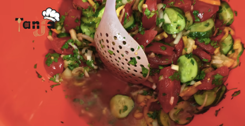 Zeleninový salát na zimu do sklenic – osvědčený domácí recept