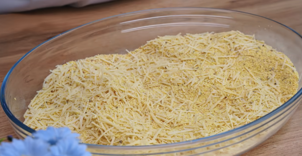 Křupavé cuketové plátky s parmazánem a bylinkovo-česnekovou omáčkou – lehký, voňavý a chutný recept