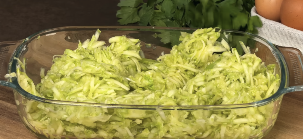 Lehké cuketové roládky plněné špenátem a sýrem z horkovzdušné fritézy