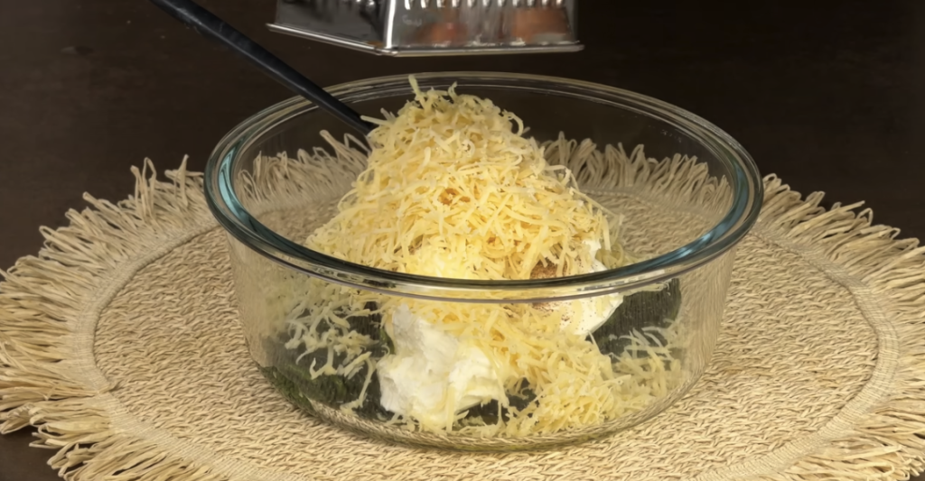 Lehké cuketové roládky plněné špenátem a sýrem z horkovzdušné fritézy