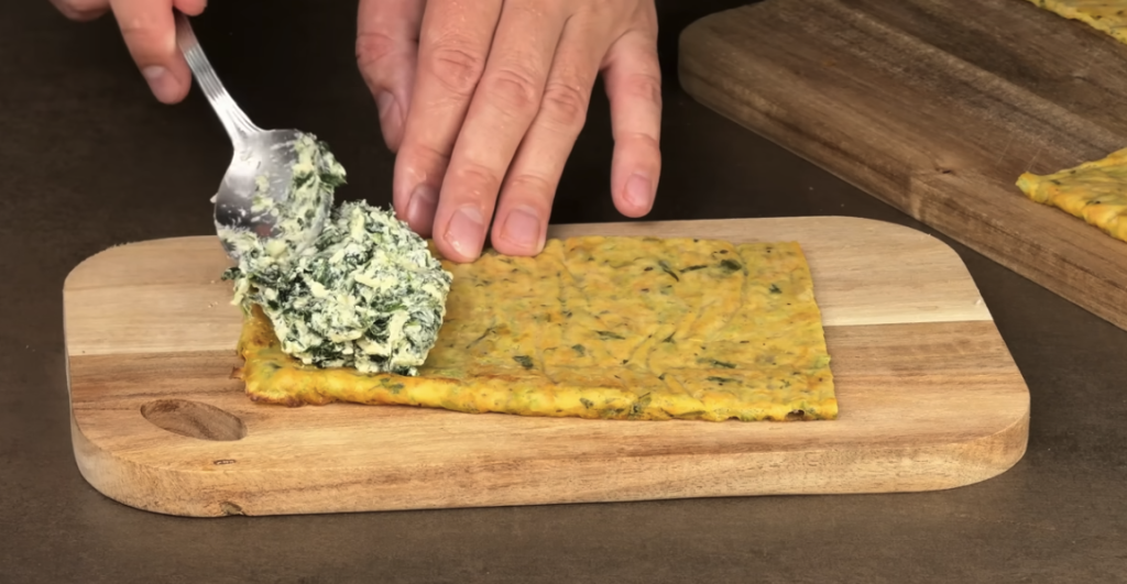 Lehké cuketové roládky plněné špenátem a sýrem z horkovzdušné fritézy