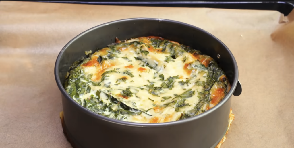Cuketová spirála z filo těsta s mozzarellou – snadný a efektní slaný koláč