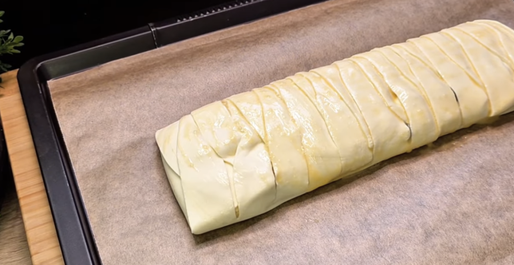 Voňavý listový závin s borůvkami a mandlemi – sladká radost pro každou příležitost