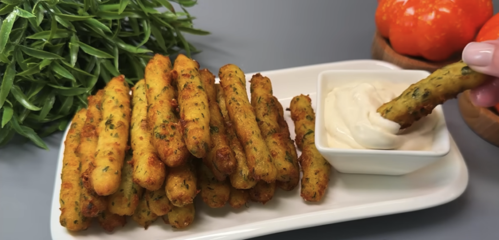 Domácí bramborové tyčinky s bylinkami a mozzarellou – lépe než klasické hranolky