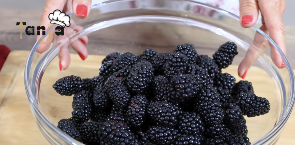 Zavařené ostružiny bez cukru – jednoduchý recept na pasterizaci