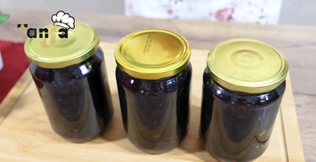 Zavařené ostružiny bez cukru – jednoduchý recept na pasterizaci